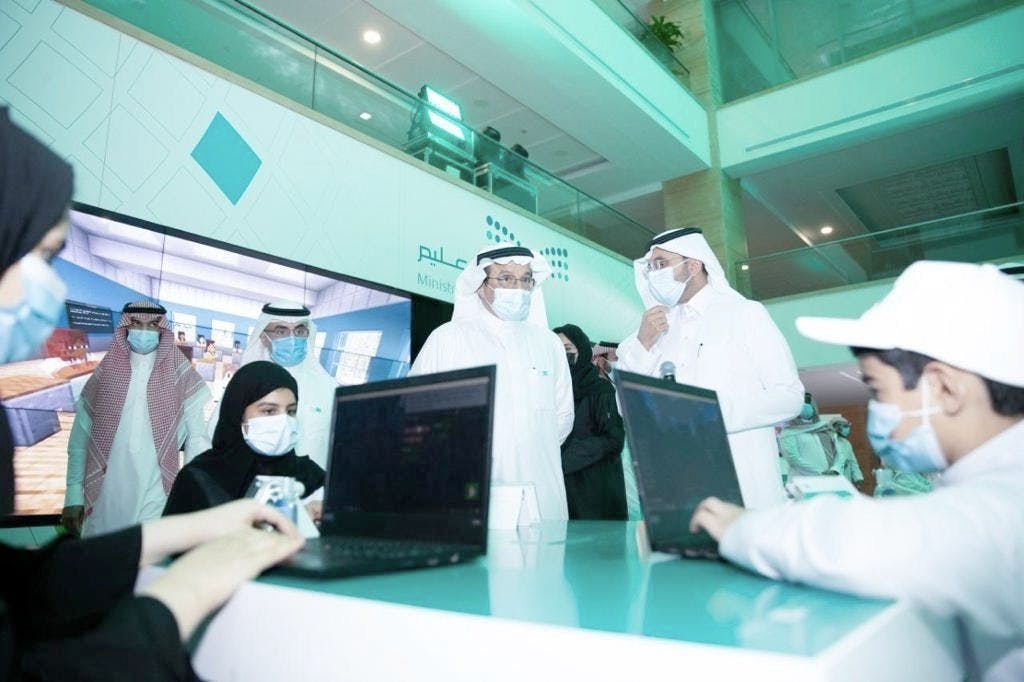 Gambar Mahasiswi Saudi Menangkan Kompetisi Membuat Platform Blockchain!