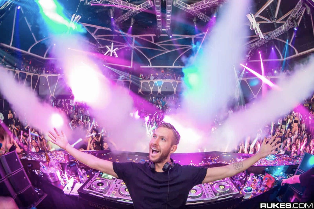 Gambar Gabut di Akhir Pekan? Yuk Nonton Konser DJ Calvin Harris Gratis di Metaverse!