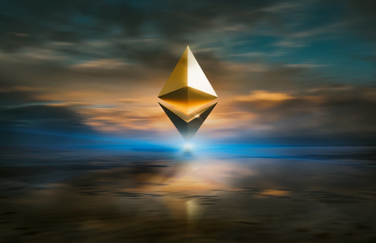 Gambar Transaksi Ethereum Naik 338% di 2022, Ngalahin Bitcoin?