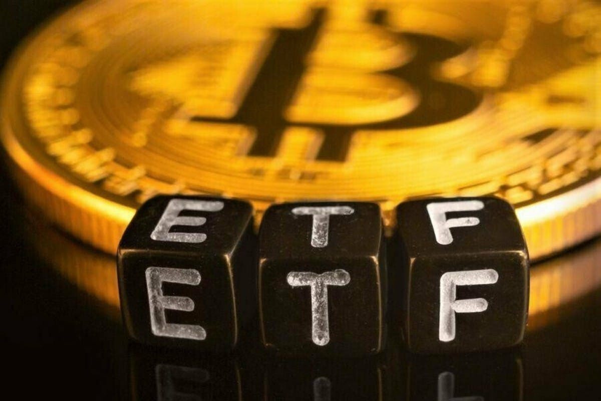 Gambar ETF Bitcoin & Token AI: Dua Tren Besar yang Mengguncang Dunia Crypto!