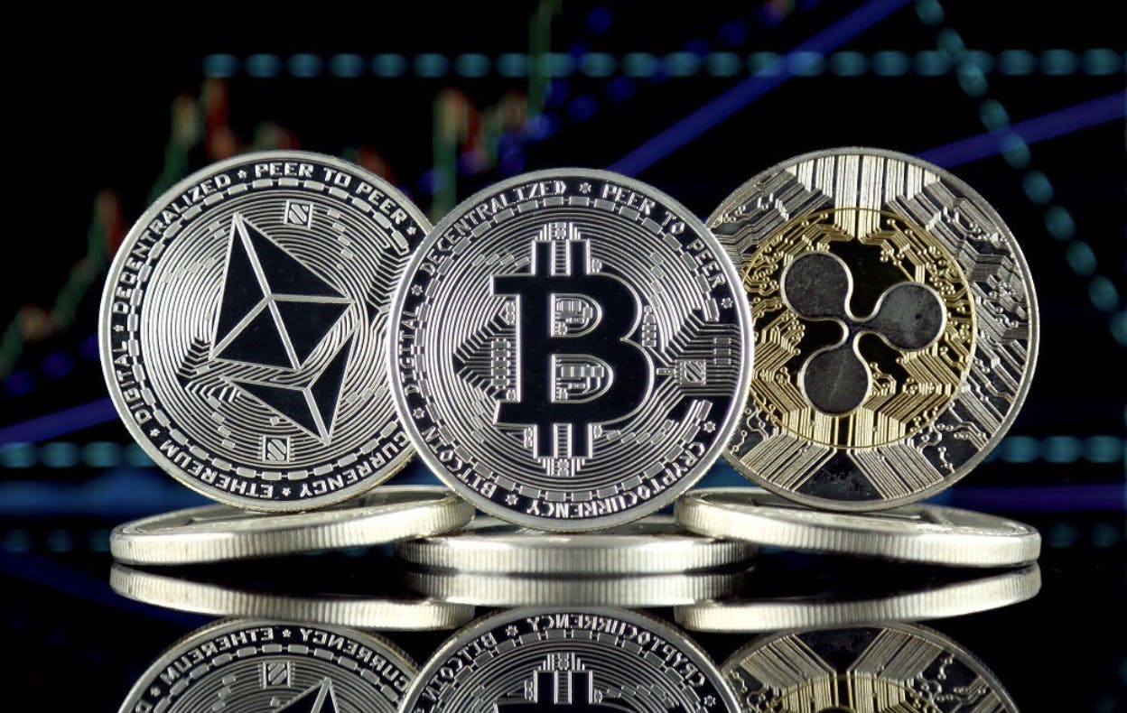 Gambar Prediksi Harga Bitcoin (BTC), Ethereum (ETH), dan Ripple (XRP) Terbaru, akankah Terjadi Penurunan?