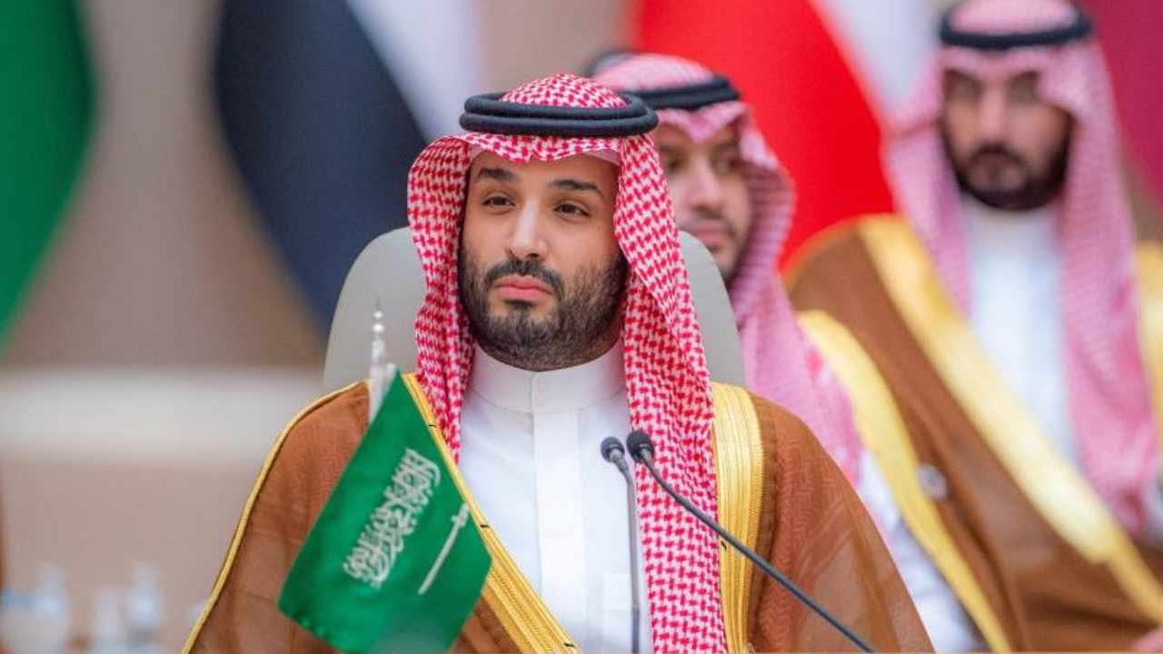 Gambar Saudi Arabia: Membuka Peluang Baru di Luar Minyak dan Gas, Ancaman Baru bagi Dolar AS?