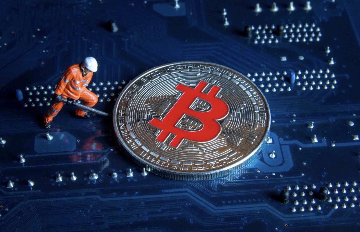 Gambar Penambang Bitcoin Tunggal Memecahkan Blok yang Sah Pasca Halving!