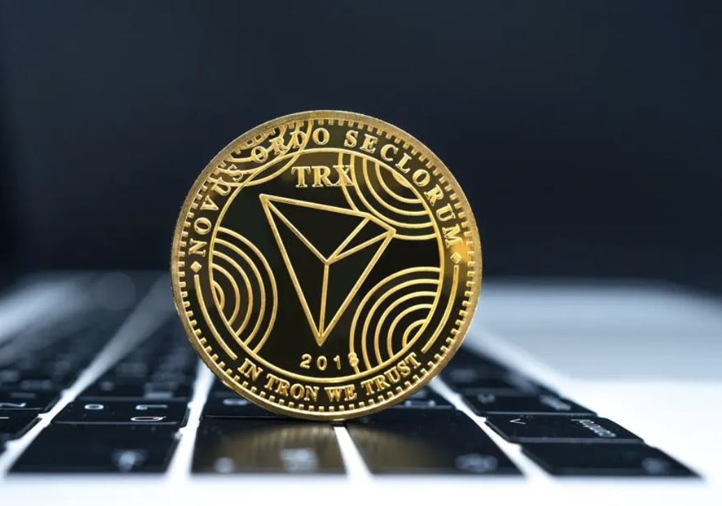 Gambar Tron Terus Naik, Volume TRX Meroket 200%, Punya Potensi Bullish September 2024?