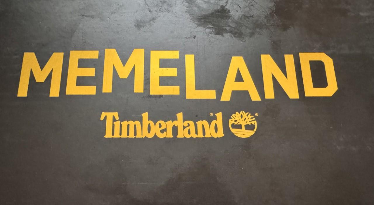 Gambar Dibanderol Rp5 Juta, Memeland dan Timberland Luncurkan Sepatu Bot untuk Komunitas Kripto!