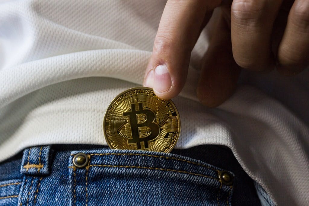 Gambar Jenis Investasi dengan Keuntungan Menggiurkan, Apakah Ada Bitcoin?