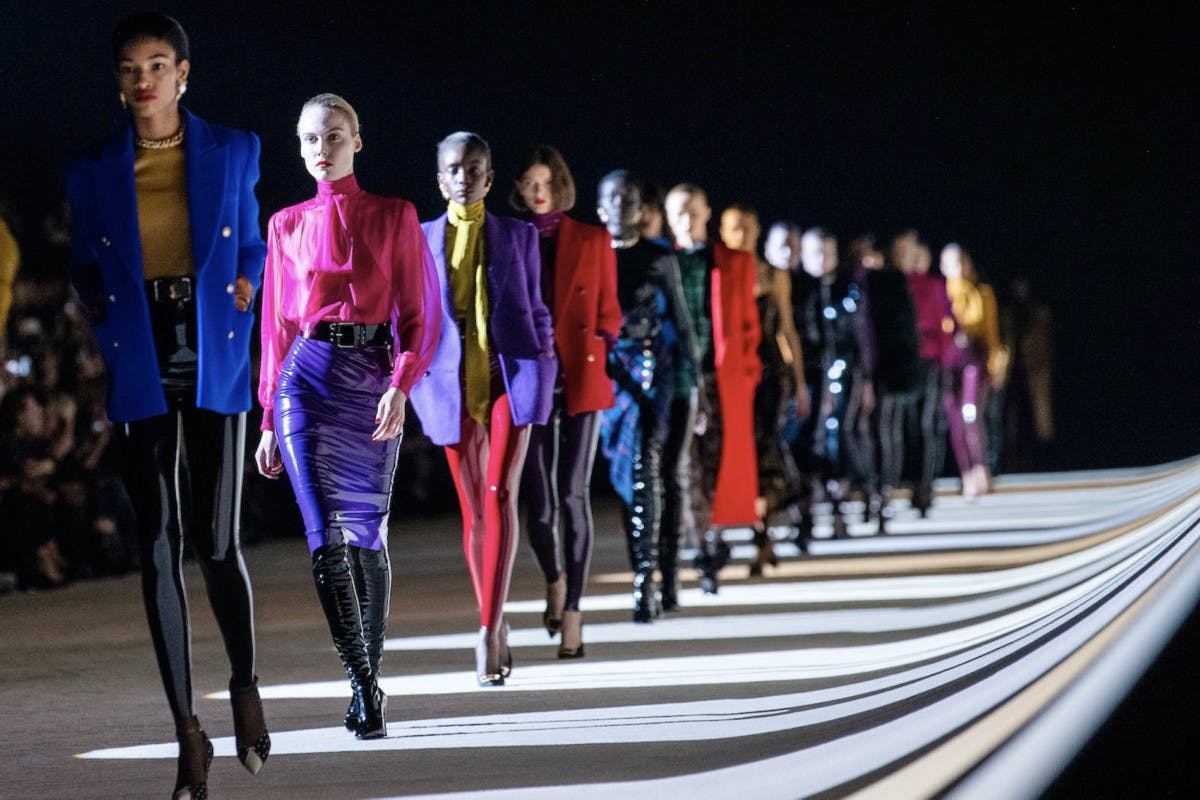 Gambar Terobosan Dunia Fashion di Metaverse: Revolusi atau Hanya Gimmick?