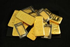 Emas Siap Bersinar di Tahun 2023: Sekarang Waktu yang Tepat untuk Investasi Emas?