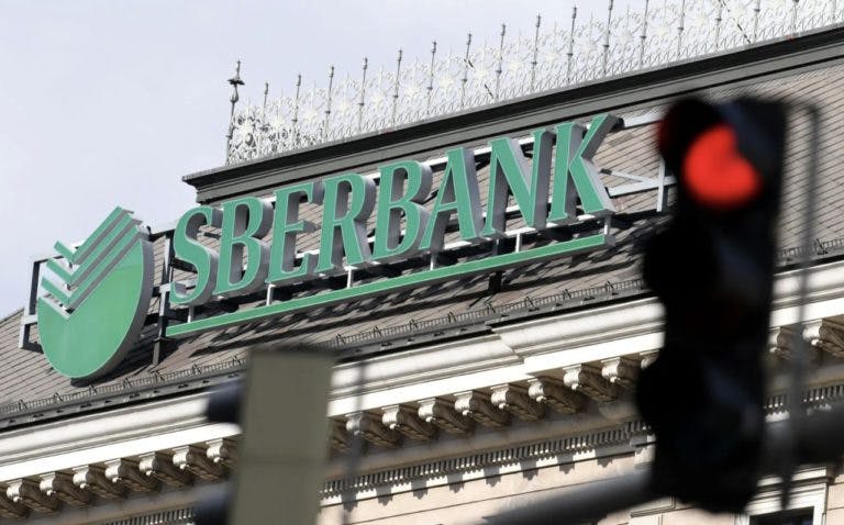 Bank Terbesar Rusia Buka Akses Pengembang ke Platform DeFi Internal, Seperti Apa?