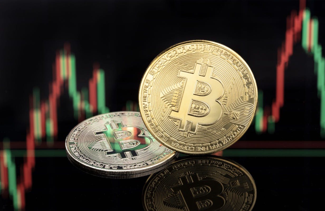 Gambar Adopsi Bitcoin Meningkat, Meski Biaya Transaksi Melonjak: Apa Faktor Pendukungnya?